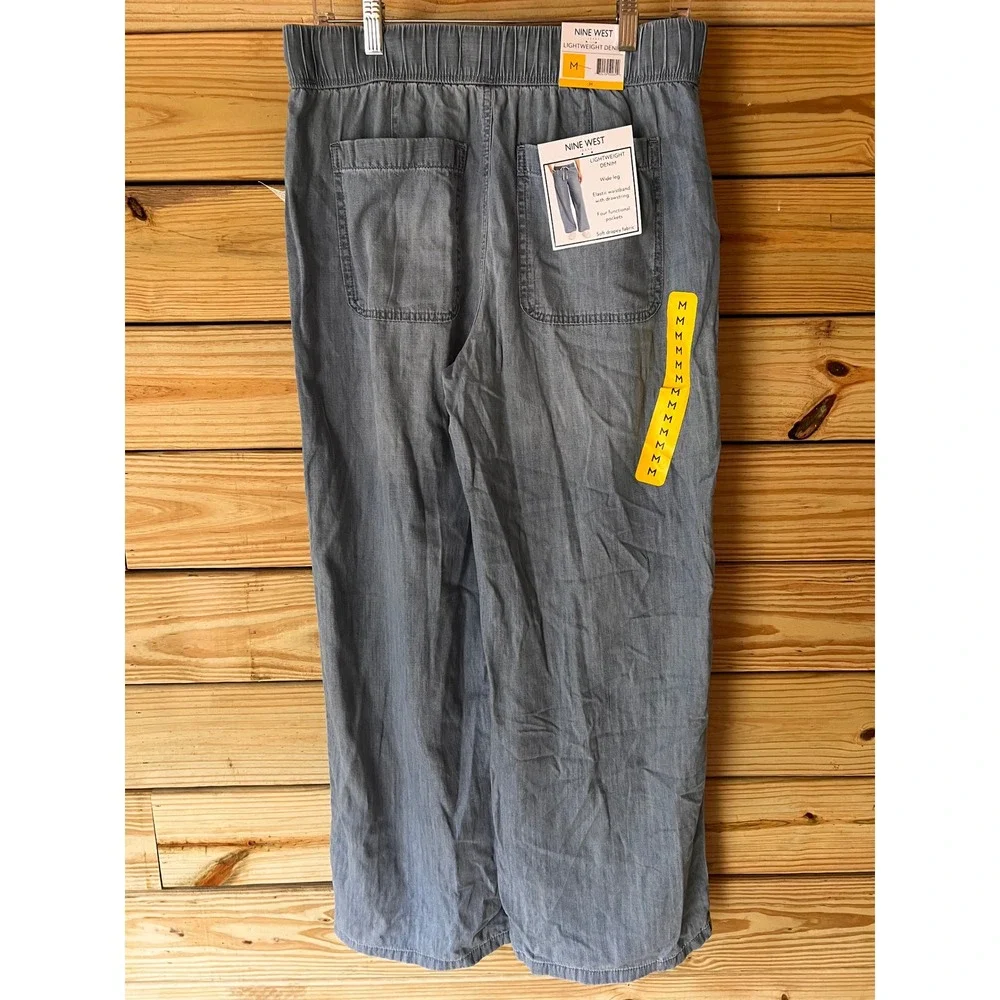 Nine West Jean Womens Lightweight Denim Wide Leg Pant Light Wash Blue Medium NWT - Picture 3 of 4